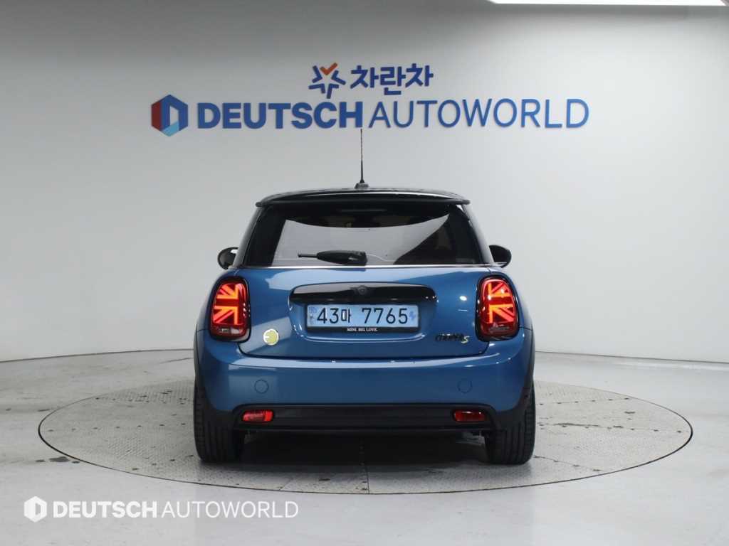 Mini Cooper Electric - Vista 4