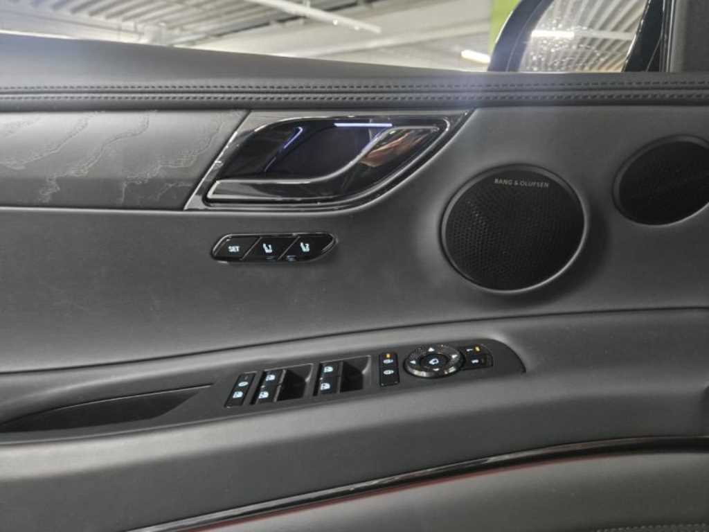 Genesis GV80 - Vista 11