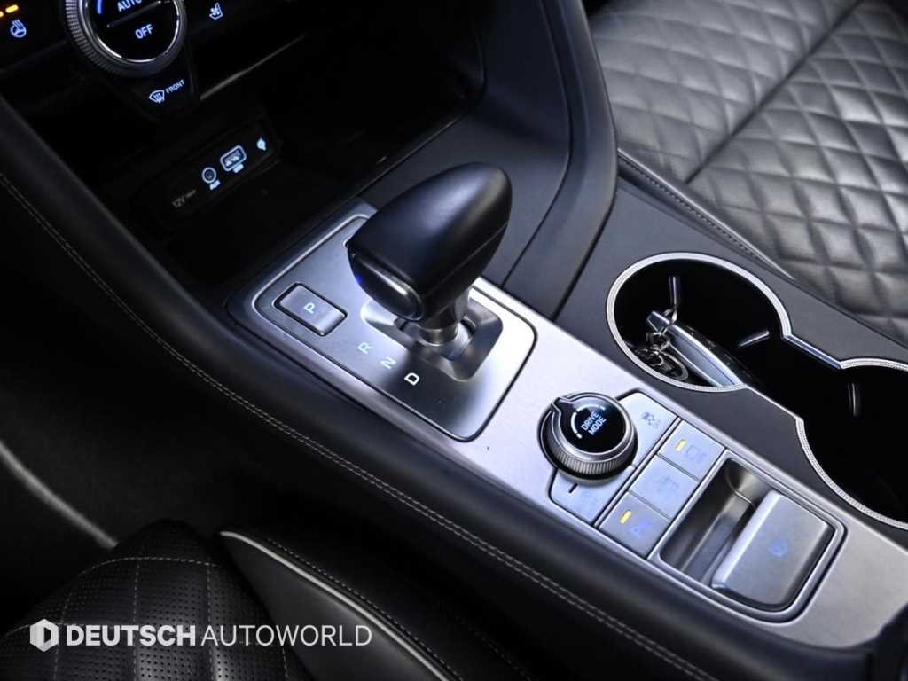 Genesis G70 - Vista 9