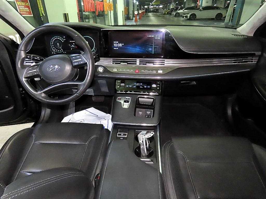 HYUNDAI Grandeur - Vista 10