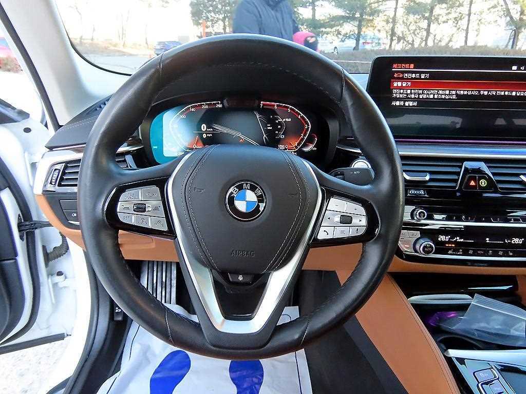 BMW 5 Series - Vista 8