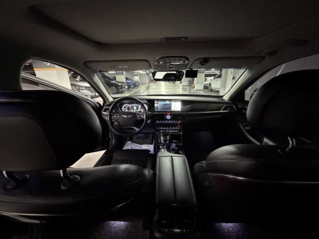 Genesis EQ900 - Vista 11