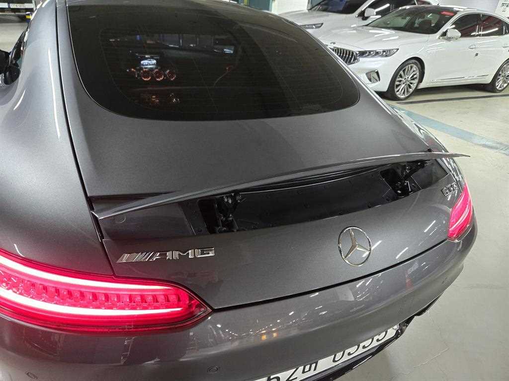 Mercedes Benz AMG GT - Vista 8