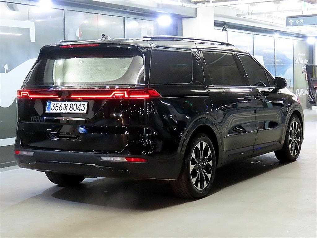 KIA Carnival - Vista 4