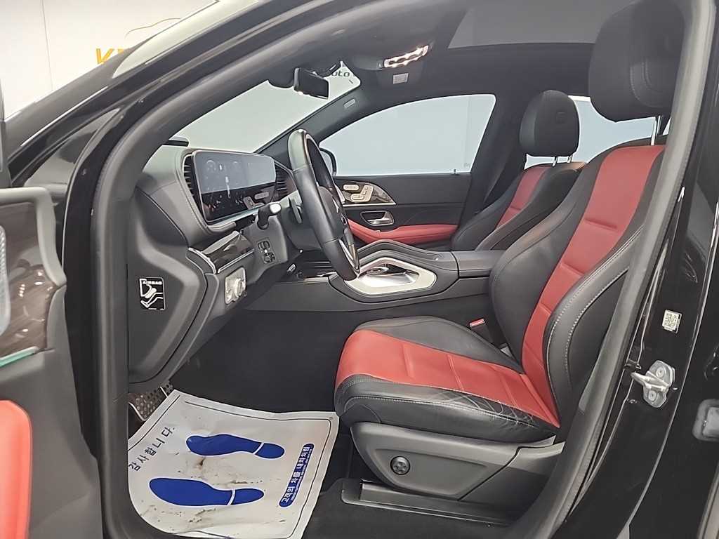 Mercedes Benz GLE Class - Vista 11