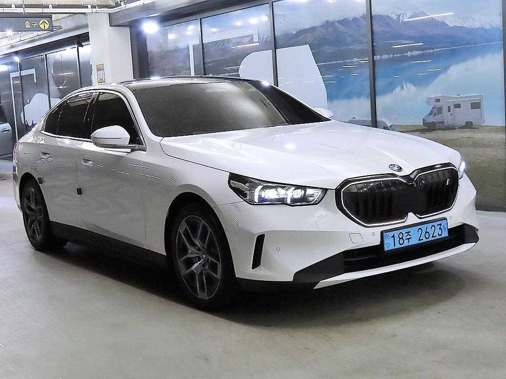 BMW i5 2024 Blanco - Importación desde Corea - HF Imports Iquique - Foto 1