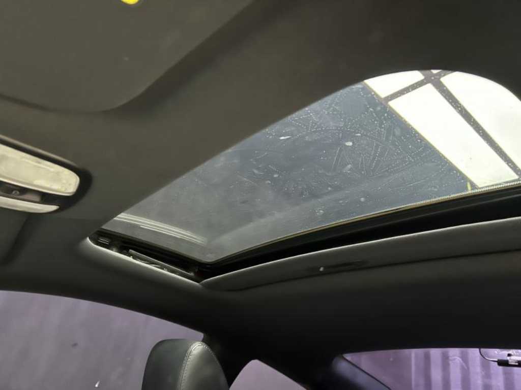 HYUNDAI Genesis - Vista 11