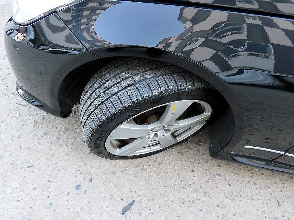 Mercedes Benz E class 2011 Negro - Importación desde Corea - HF Imports Iquique - Foto 20