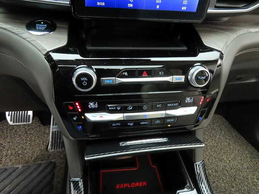 Ford Explorer - Vista 10