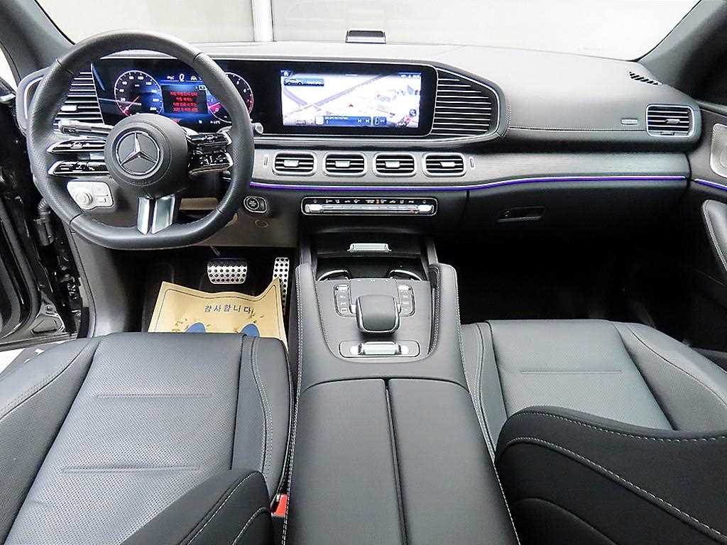 Mercedes Benz GLE Class - Vista 7