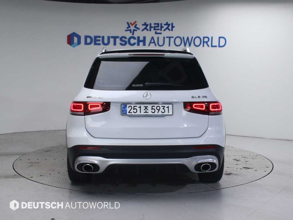 Mercedes Benz GLB Class - Vista 4