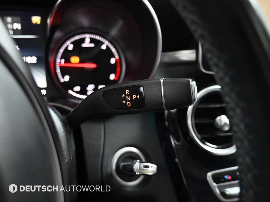 Mercedes Benz C Class - Vista 9