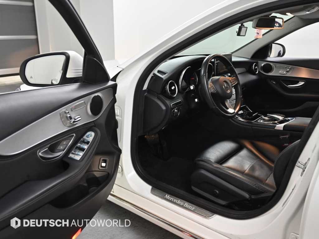Mercedes Benz C Class - Vista 11