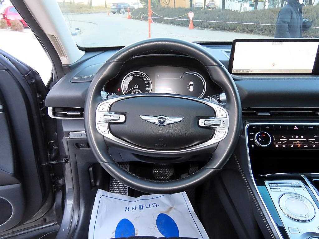 Genesis GV80 - Vista 8