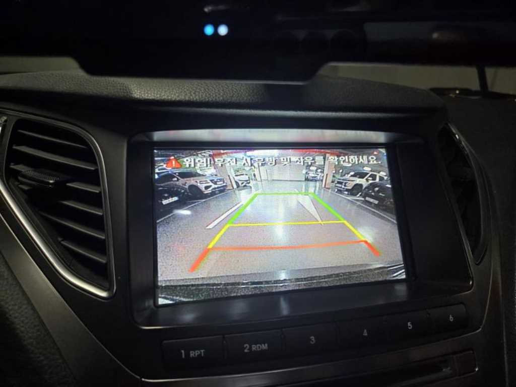 HYUNDAI Grandeur - Vista 9