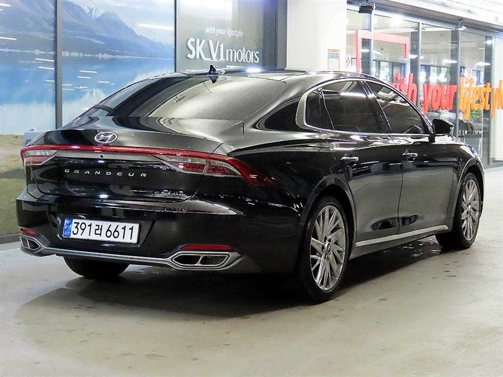 HYUNDAI Grandeur - Vista 4