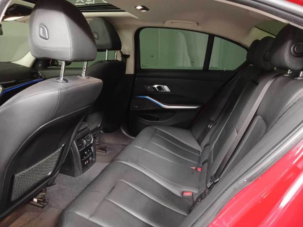 BMW 3 series - Vista 8