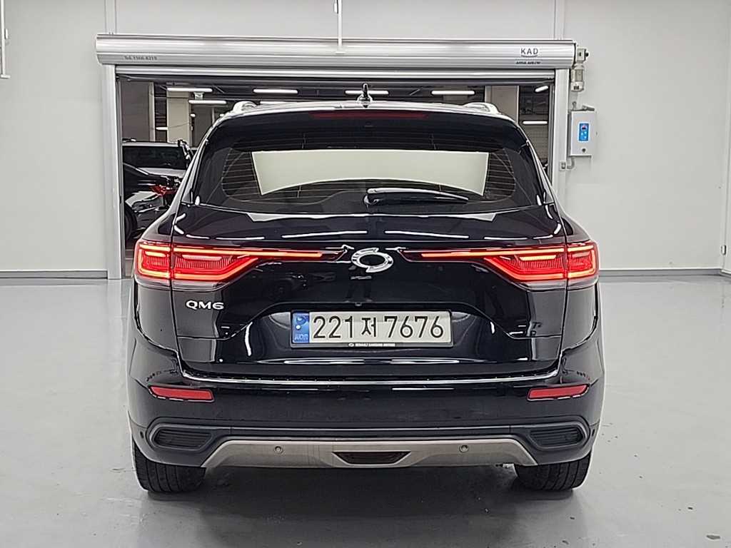 SAMSUNG QM6 - Vista 3