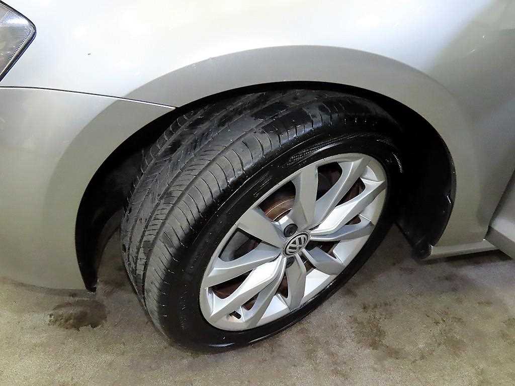 Volkswagen Golf 2014 Café - Importación desde Corea - HF Imports Iquique - Foto 20