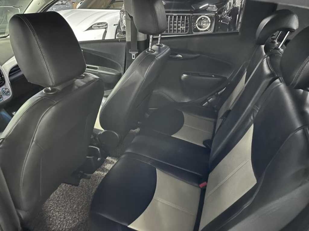 Chevrolet Spark - Vista 10