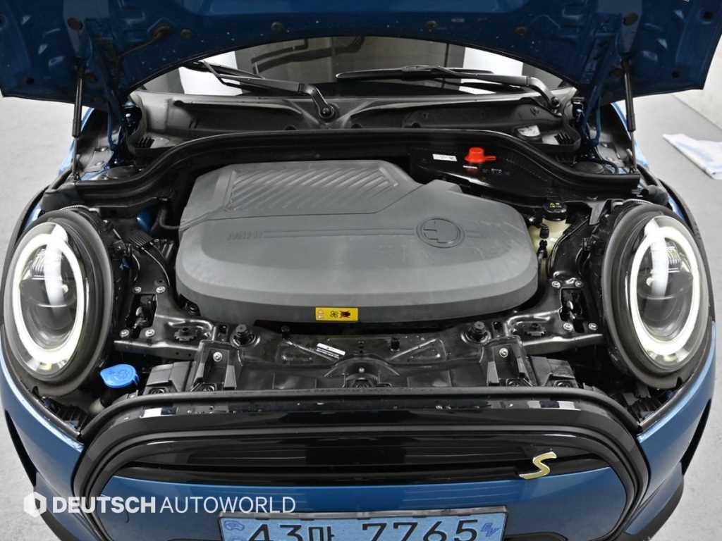 Mini Cooper Electric - Vista 6