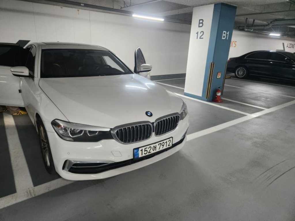 BMW 5 Series - Vista 3