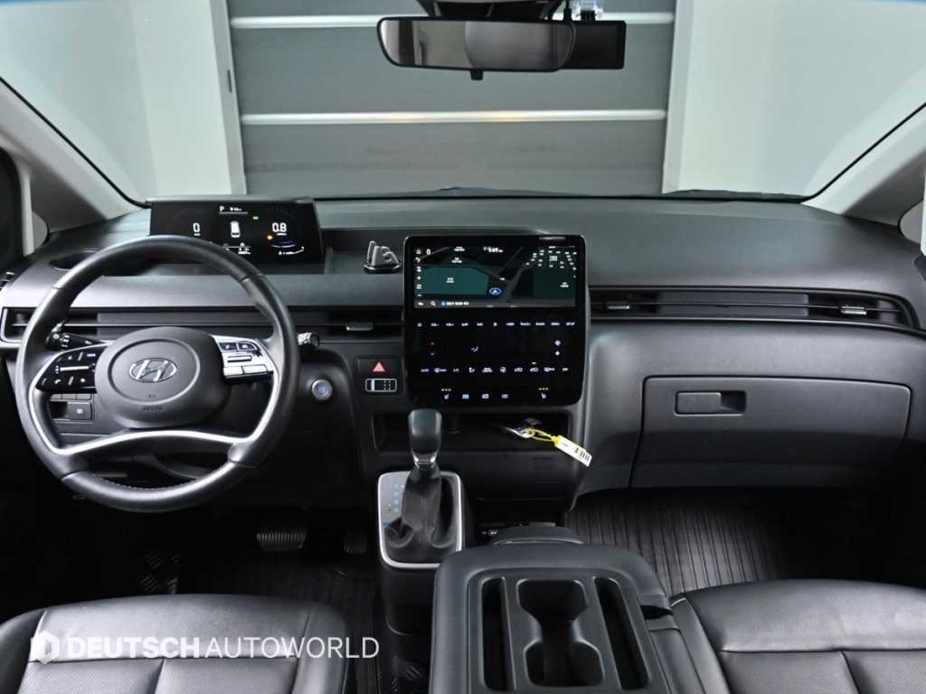 HYUNDAI Staria - Vista 7