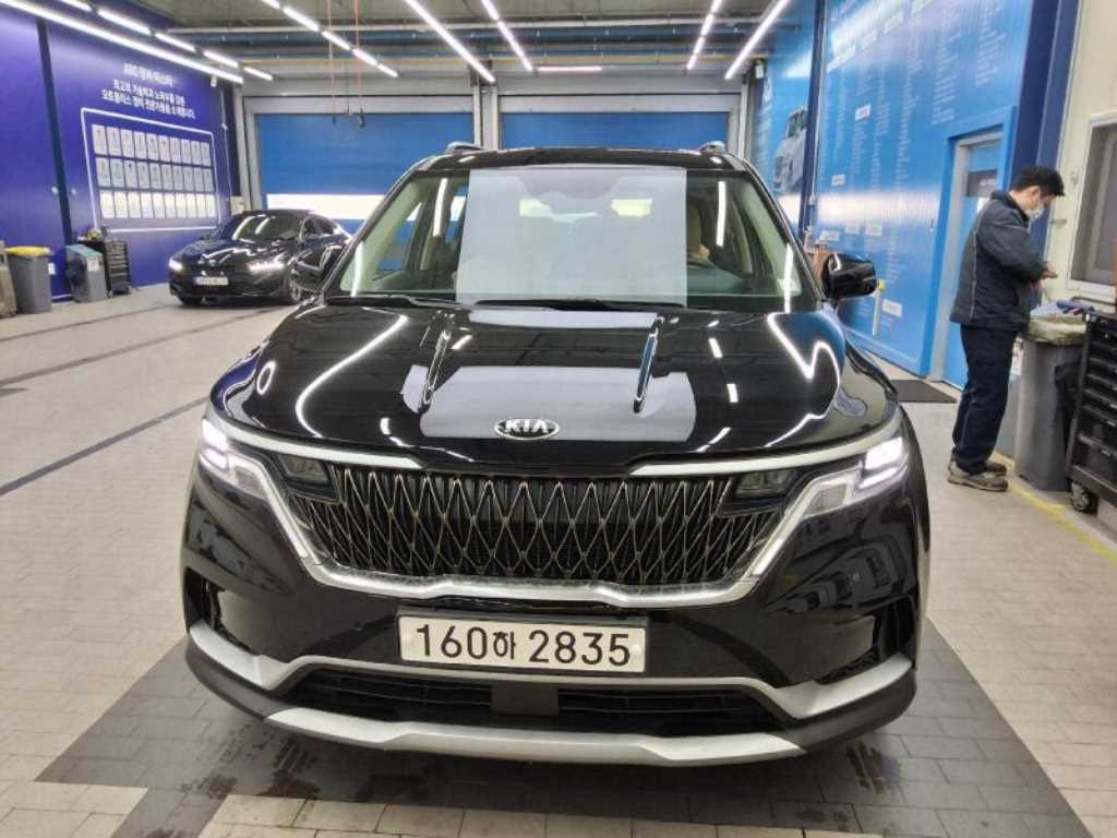 KIA Carnival 2021 Negro - Importación desde Corea - HF Imports Iquique - Foto 1