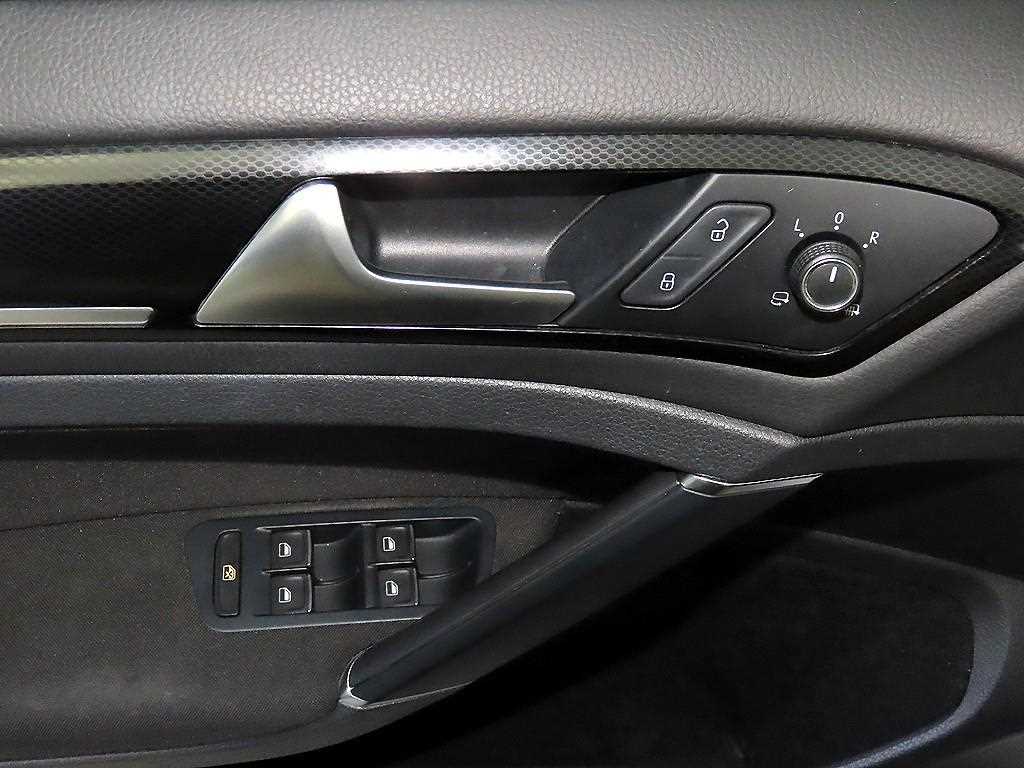 Volkswagen Golf 2014 Café - Importación desde Corea - HF Imports Iquique - Foto 14