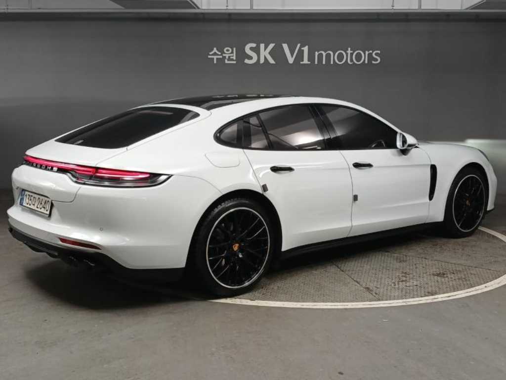 Porsche Panamera - Vista 4