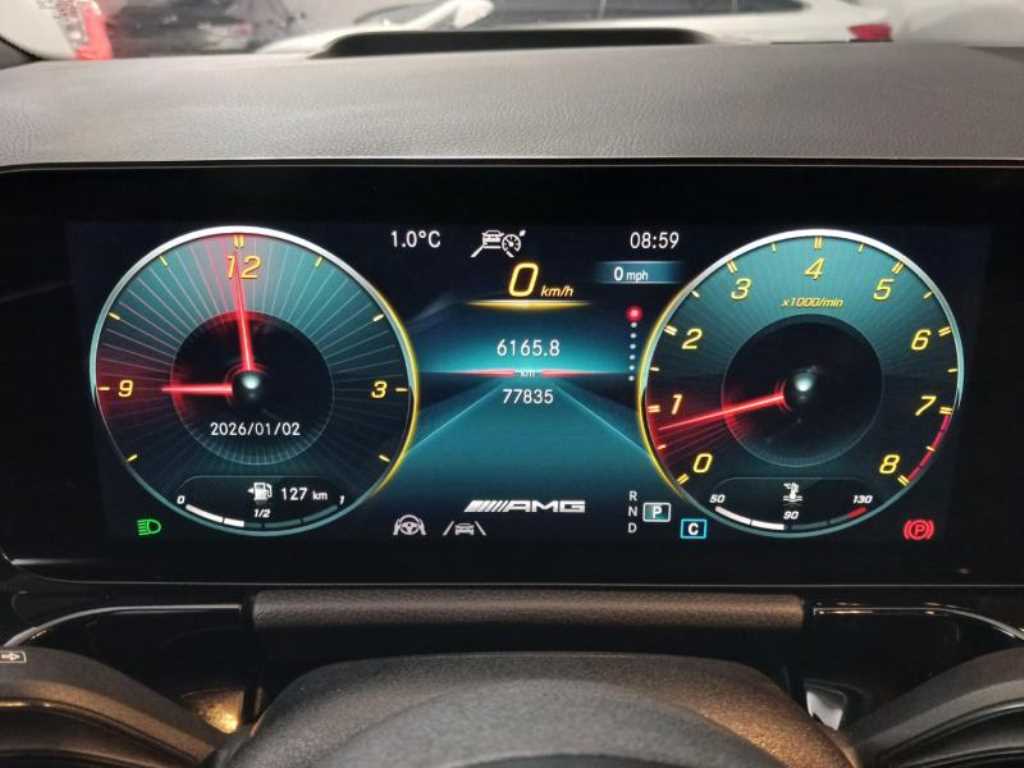 Mercedes Benz GLA Class - Vista 10