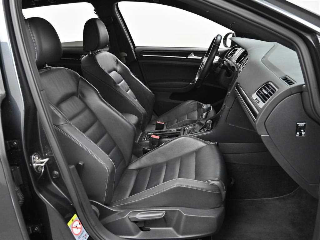 Volkswagen Golf - Vista 10