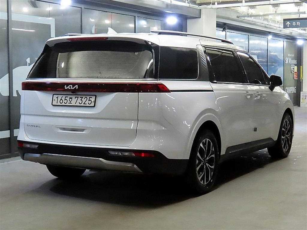 KIA Carnival - Vista 4