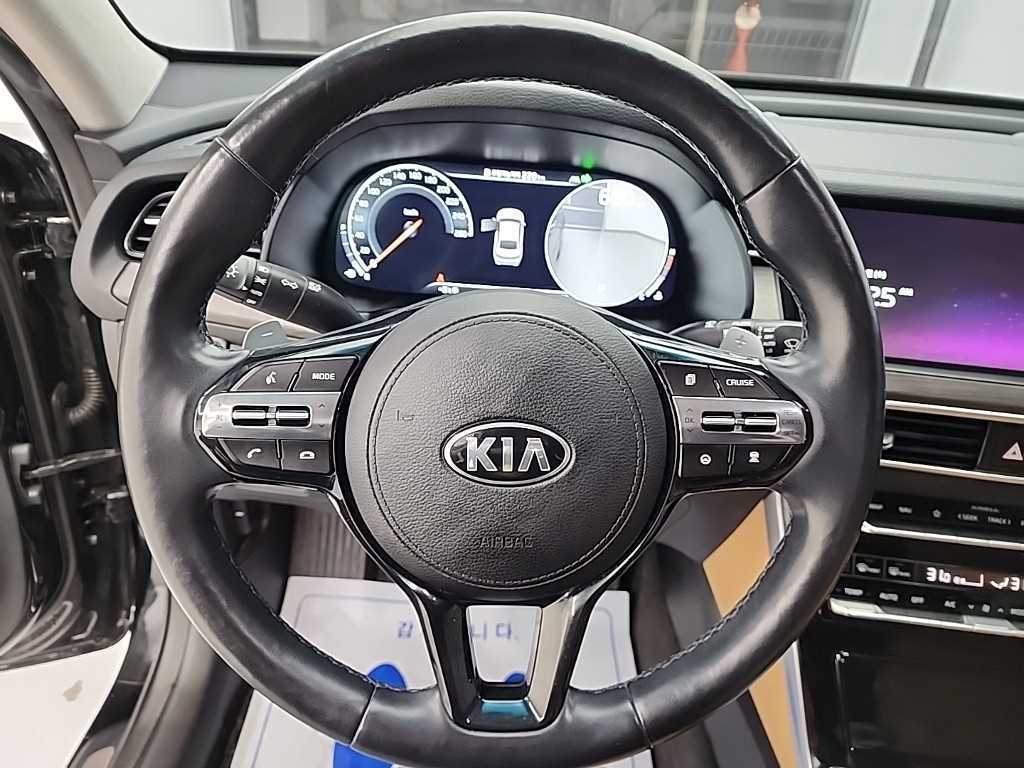 KIA K7 - Vista 9