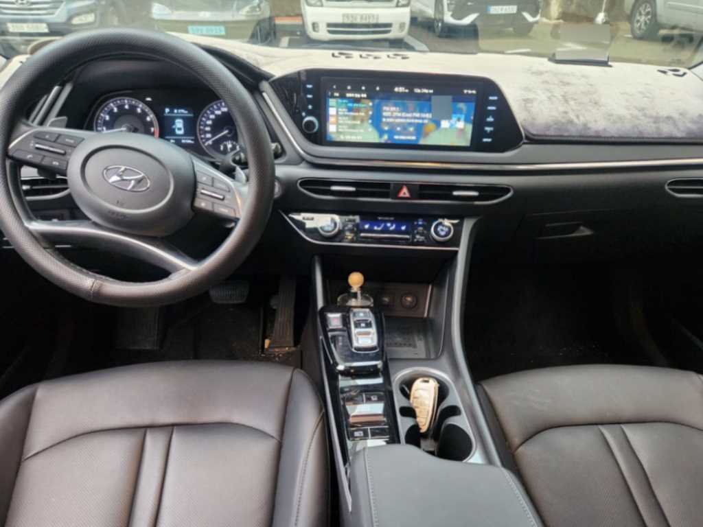 HYUNDAI Sonata - Vista 7