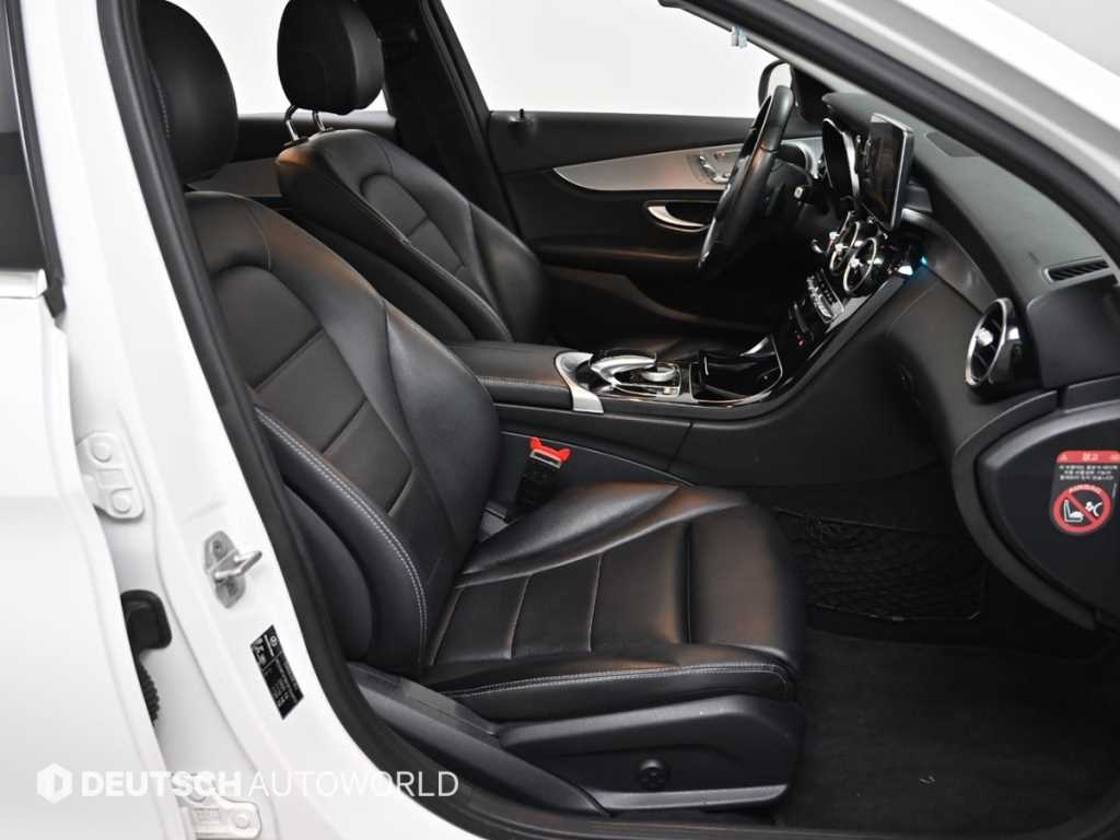 Mercedes Benz C Class - Vista 10