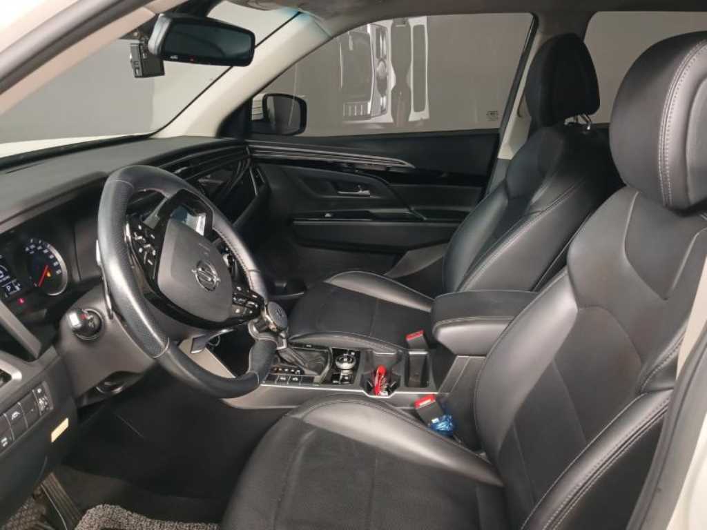 Ssangyong Korando - Vista 7