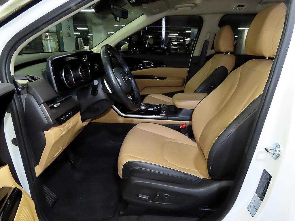 KIA Carnival - Vista 7