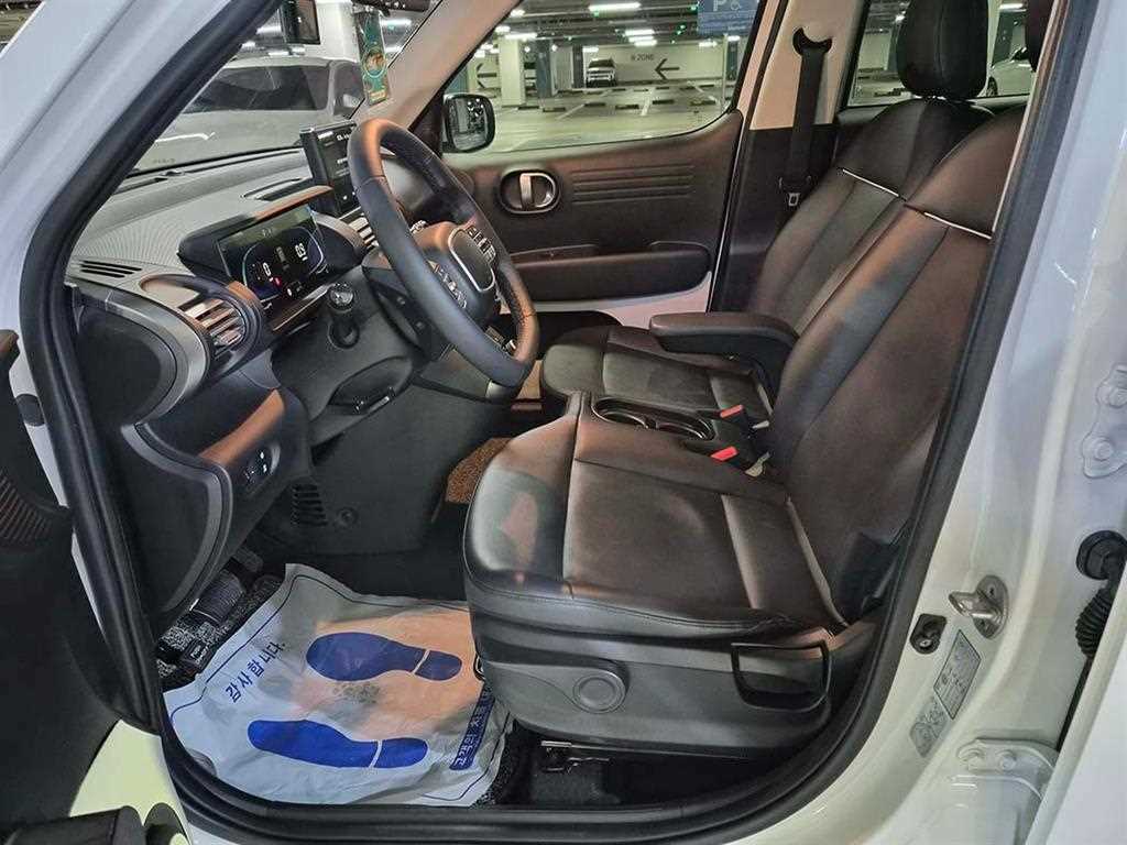 HYUNDAI Casper - Vista 6