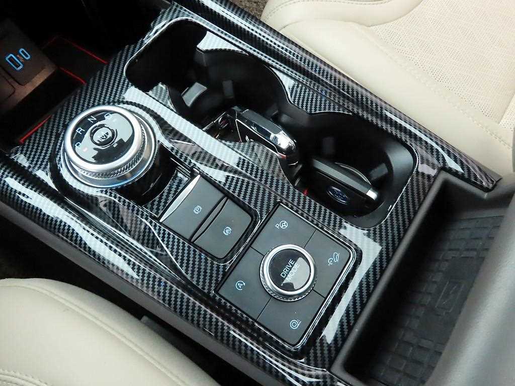 Ford Explorer - Vista 11