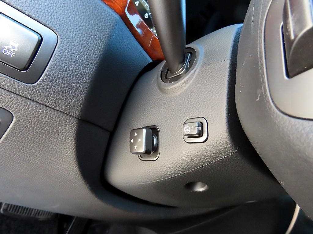 HYUNDAI Equus - Vista 12