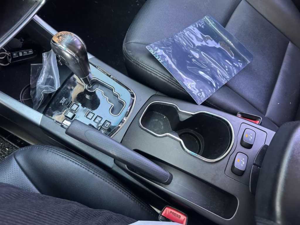 Ssangyong Korando - Vista 6