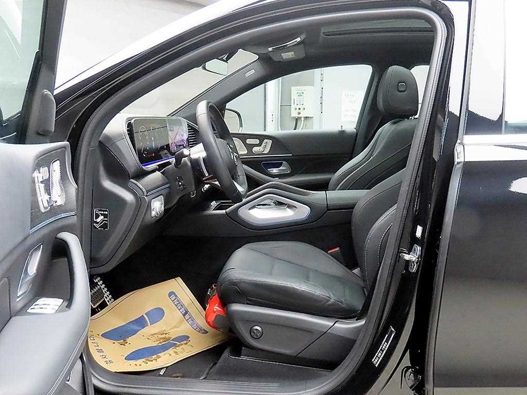 Mercedes Benz GLE Class - Vista 5