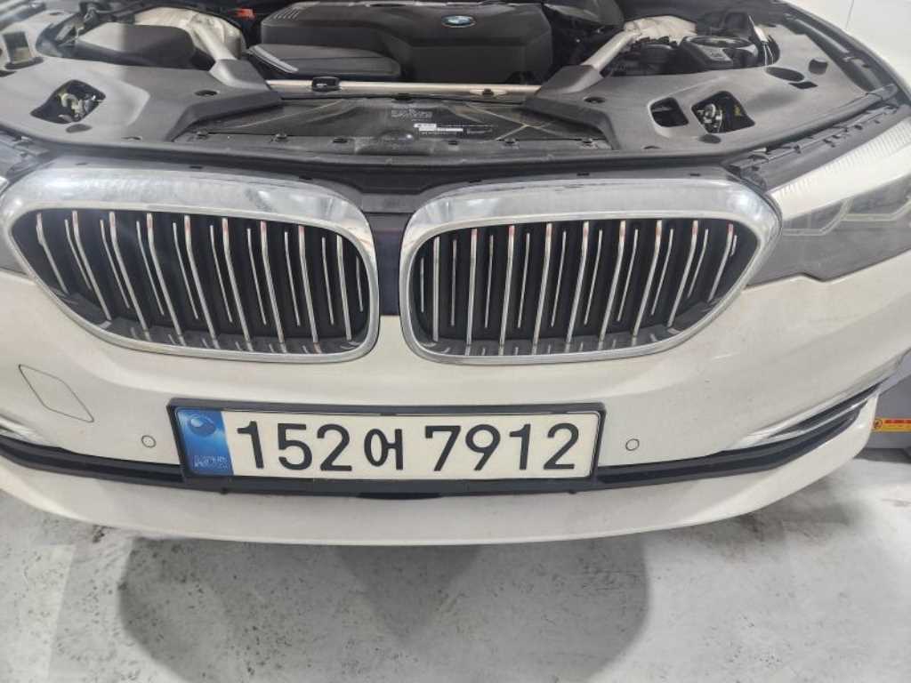 BMW 5 Series - Vista 4