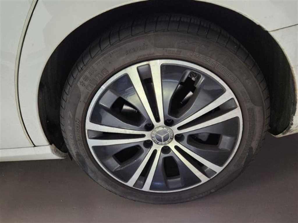 Mercedes Benz E class - Vista 6