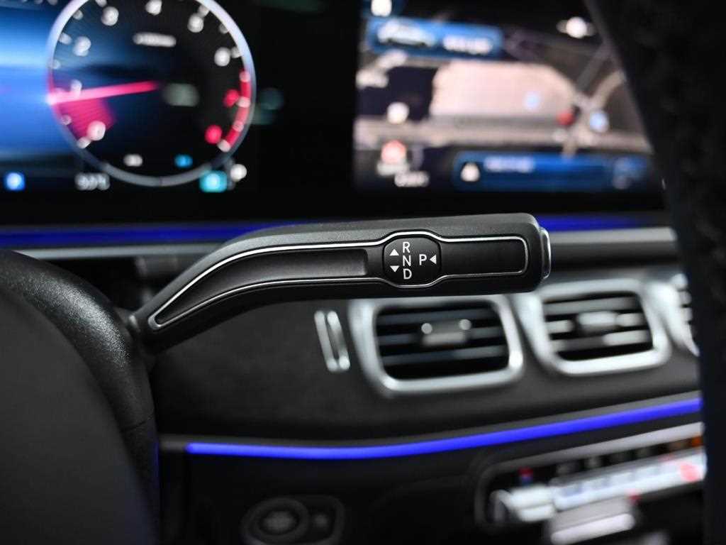 Mercedes Benz GLE Class - Vista 9