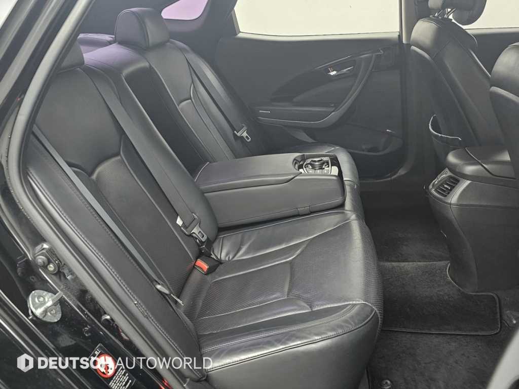 HYUNDAI Grandeur - Vista 4