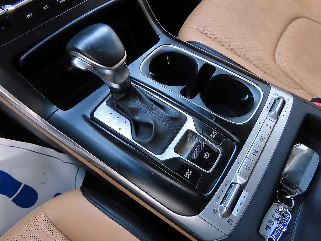 KIA Carnival - Vista 11