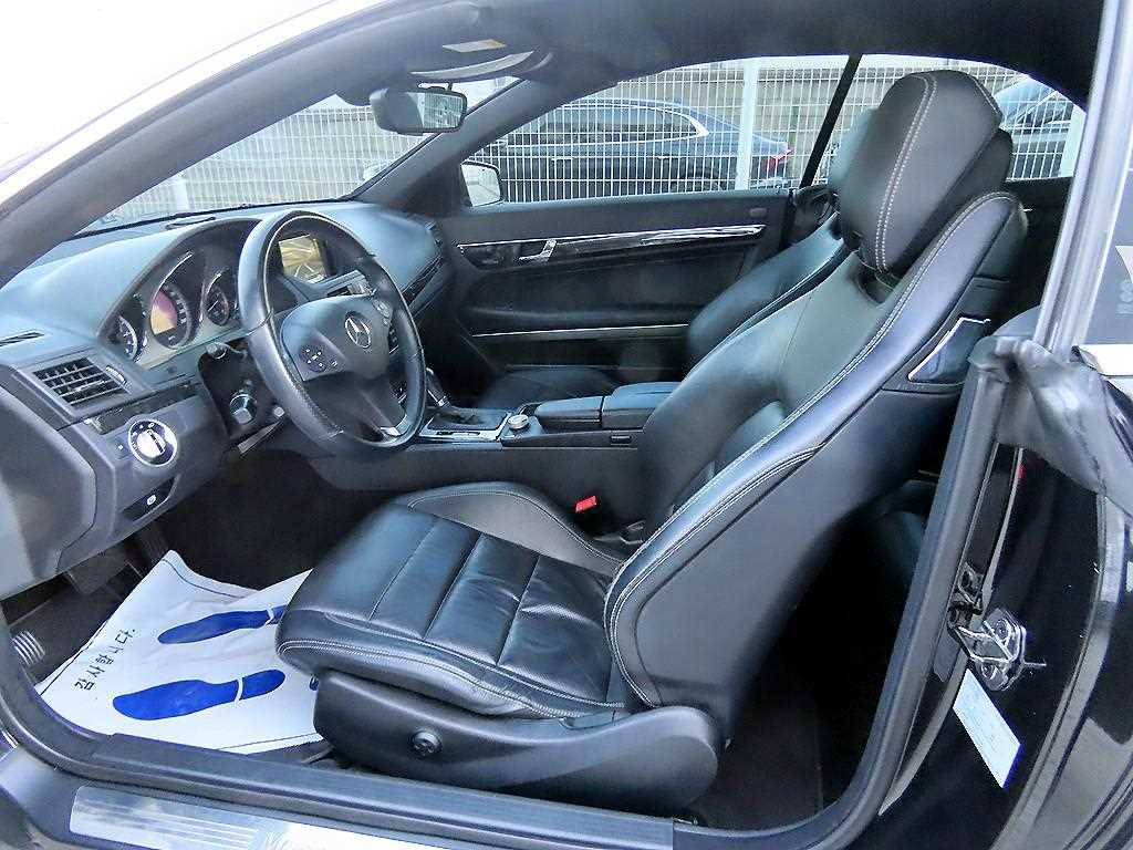 Mercedes Benz E class - Vista 9