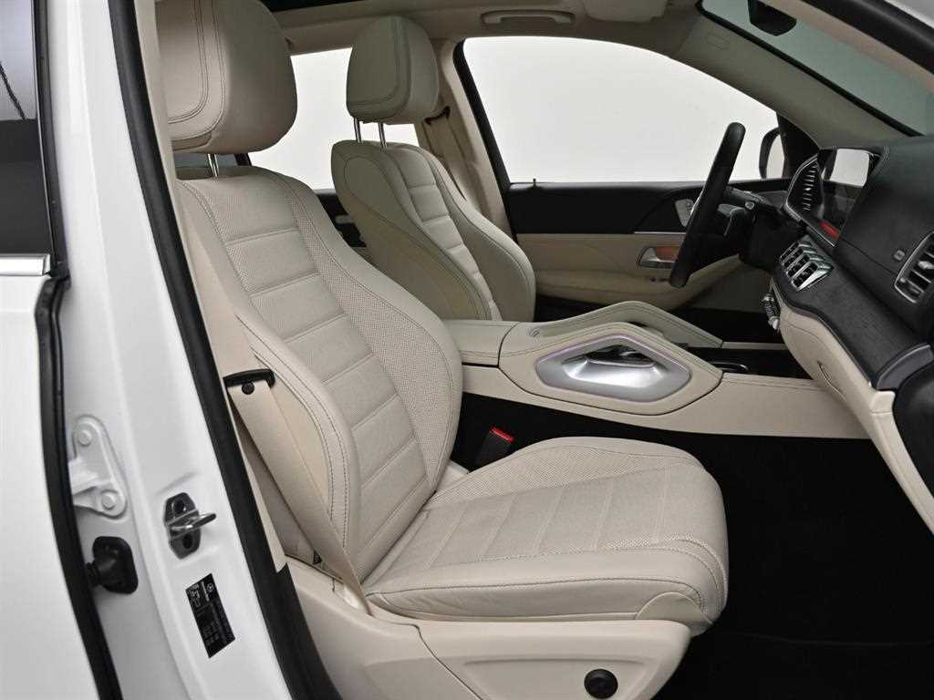 Mercedes Benz GLE Class - Vista 9